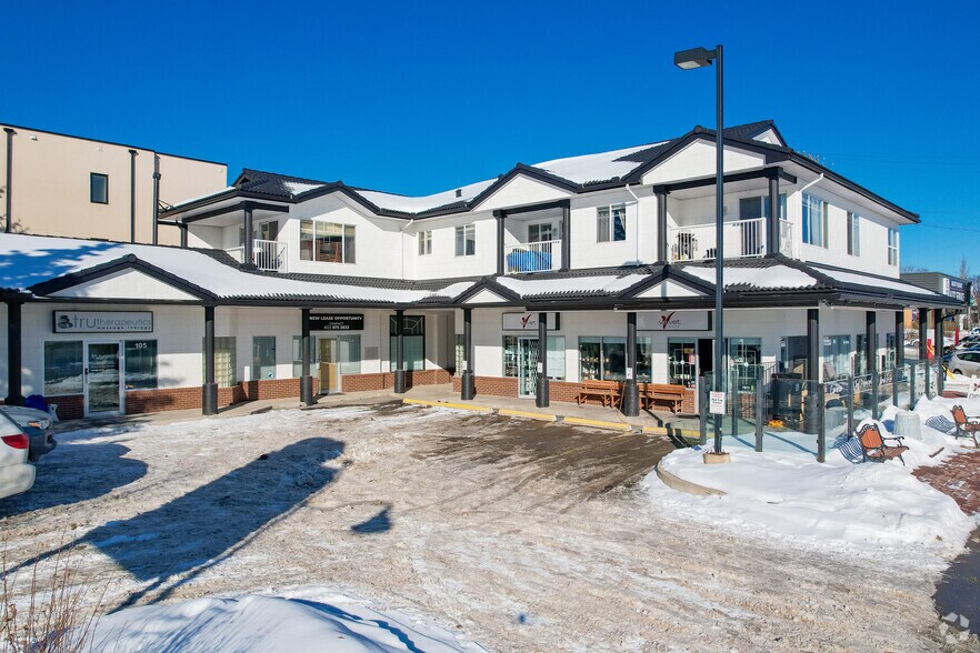 502 25th Ave NW, Calgary, AB à louer - Photo principale – Image 1 sur 13