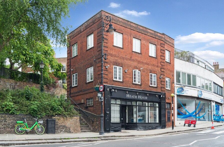 91A-91B Heath St, Londres à louer - Photo de l’immeuble – Image 2 sur 2