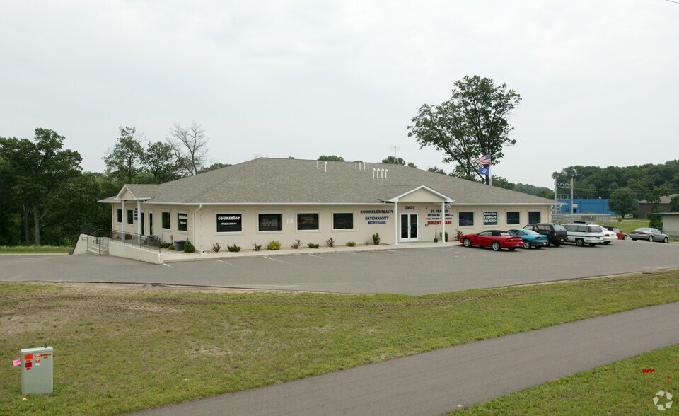 23671 NW St Francis Blvd, Saint Francis, MN à louer - Photo de l’immeuble – Image 2 sur 18