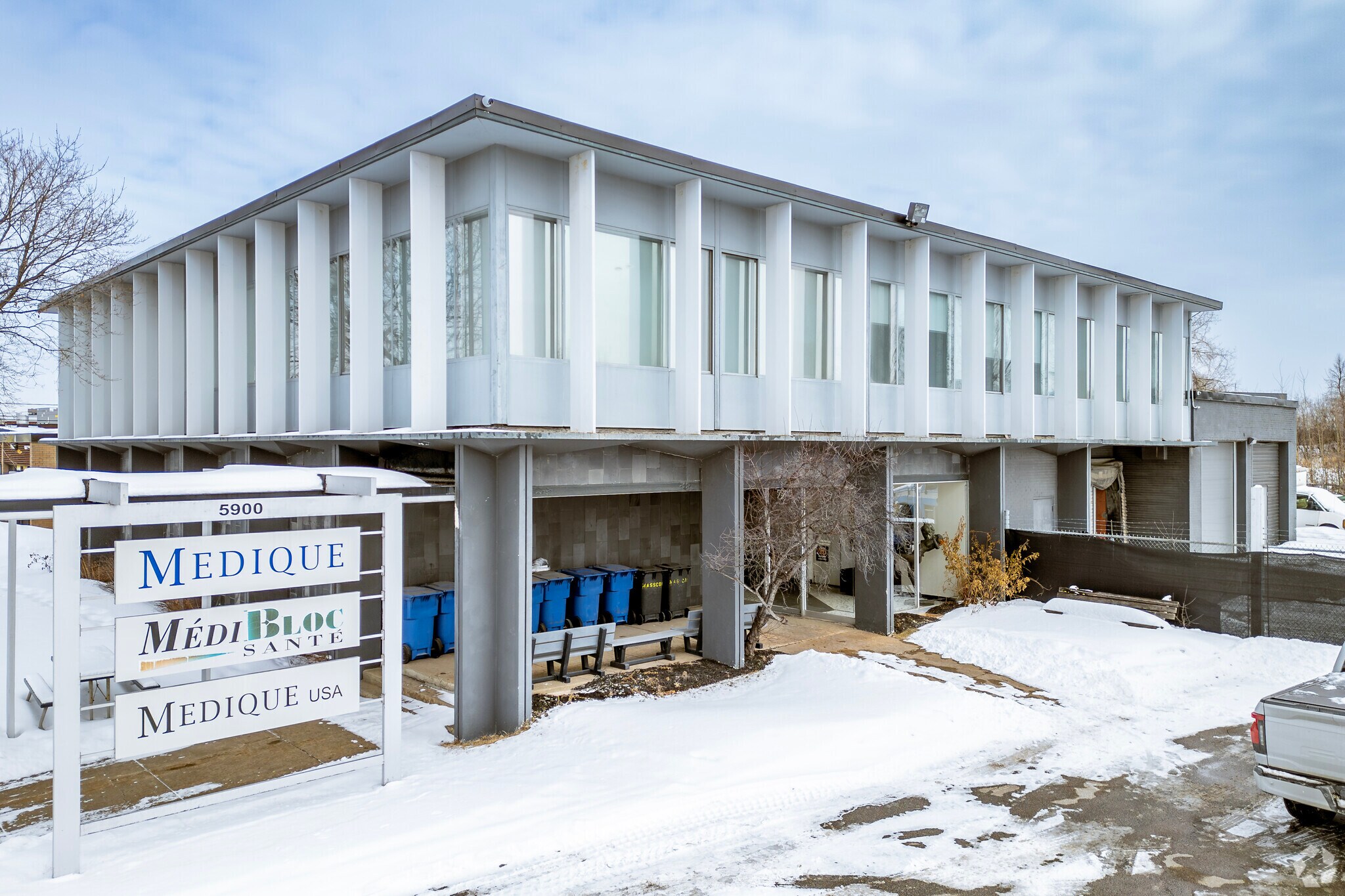 5900 Av Andover, Mt Royal, QC à louer Photo principale– Image 1 sur 5