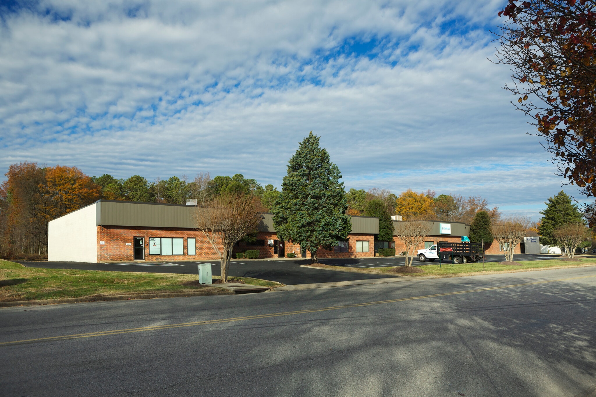 5102-5114 Glen Alden Dr, Richmond, VA à louer Photo de l’immeuble– Image 1 sur 1