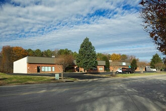 5102-5114 Glen Alden Dr, Richmond, VA à louer Photo de l’immeuble– Image 1 sur 1