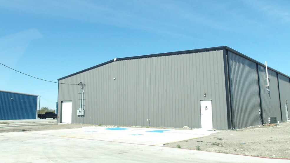 6201 FM 106, Harlingen, TX à louer - Photo de l’immeuble – Image 2 sur 25