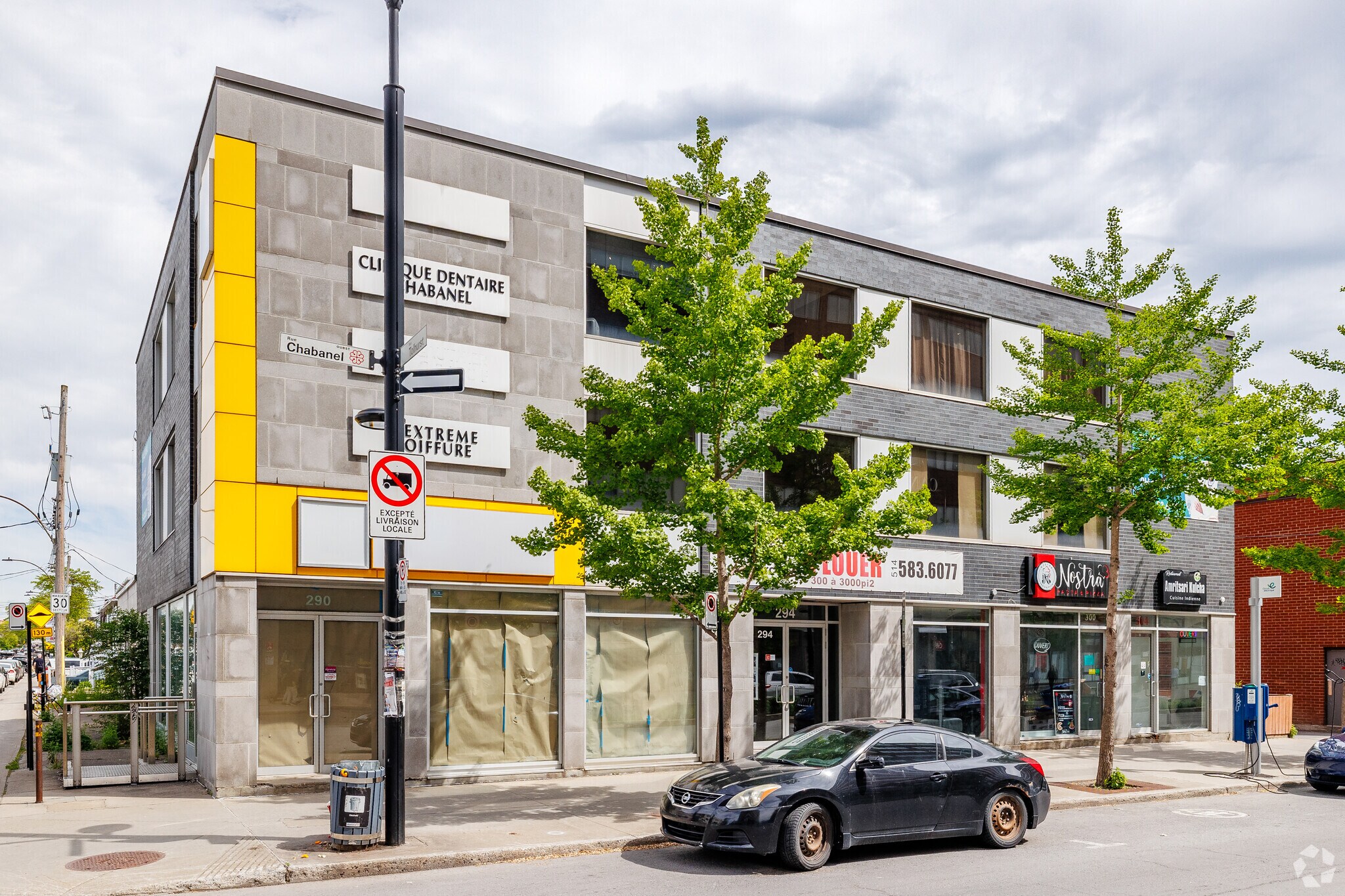 290-304 Rue Chabanel O, Montréal, QC à louer Photo principale– Image 1 sur 4