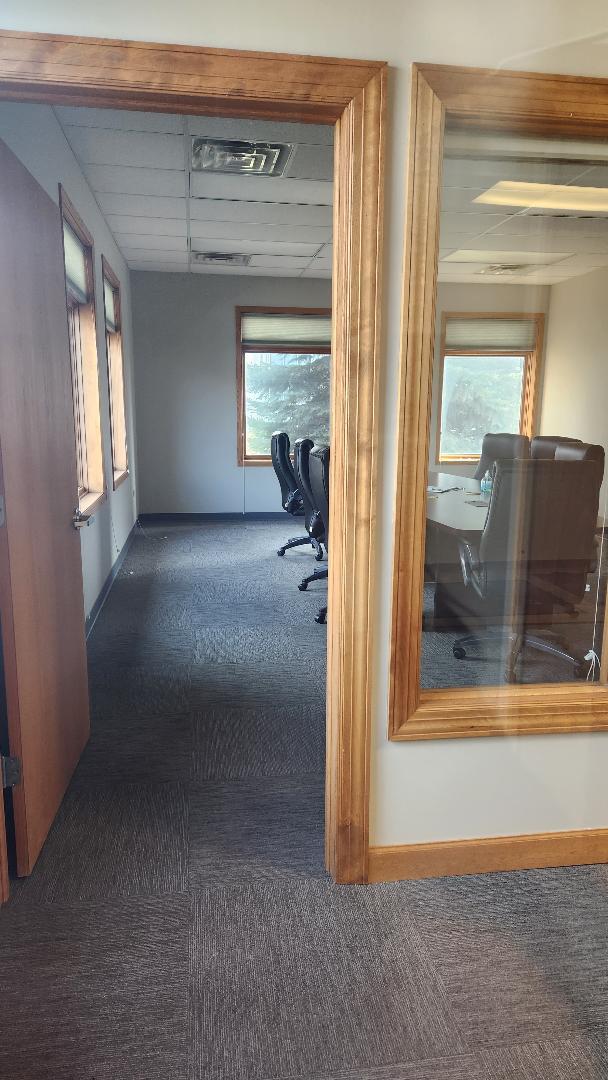 1880-1888 E Fabyan Pky, Batavia, IL à louer Photo intérieure– Image 1 sur 26