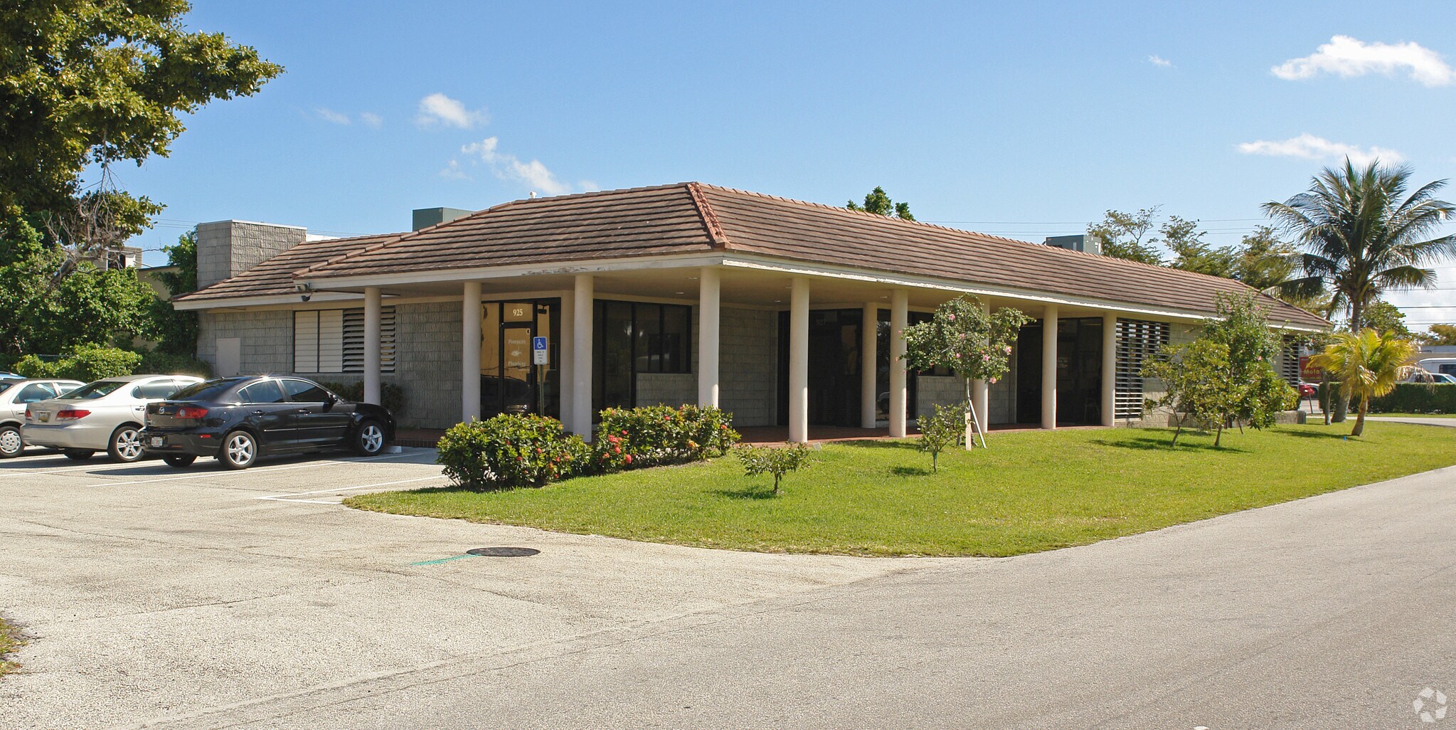 925 SE 1st St, Pompano Beach, FL à vendre Photo principale– Image 1 sur 18