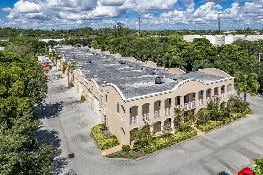 4617-4673 NW 103rd Ave, Sunrise, FL à louer - Aérien – Image 2 sur 12