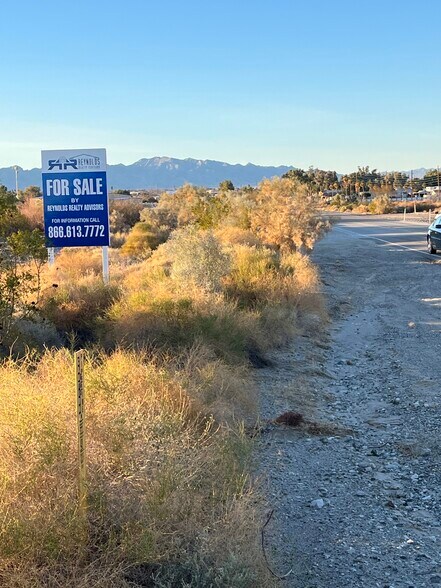 3301 Needles Hwy, Needles, CA à vendre - Photo de l’immeuble – Image 2 sur 4