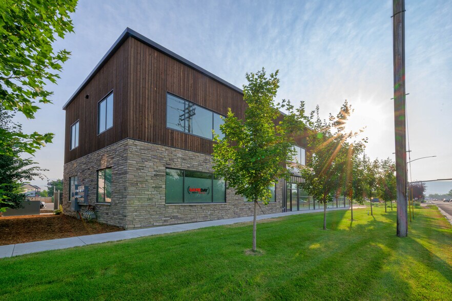 3760 Mullan Rd, Missoula, MT à vendre - Photo de l’immeuble – Image 3 sur 37