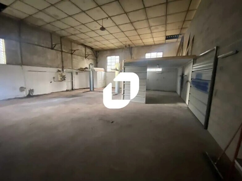 Local d’activités dans Ludon-Médoc à louer - Photo de l’immeuble – Image 2 sur 6