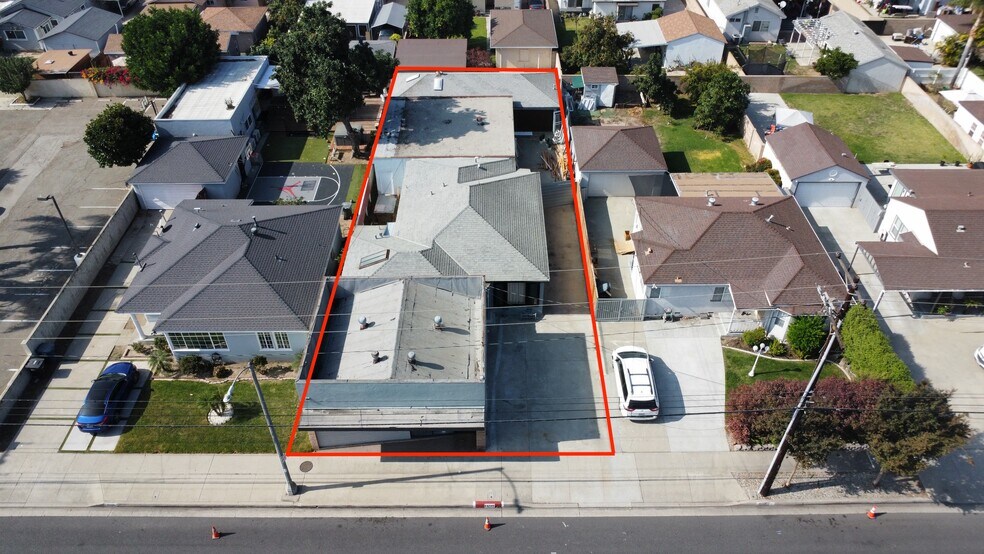 15709 Bellflower Blvd, Bellflower, CA à vendre - Photo de l’immeuble – Image 3 sur 78