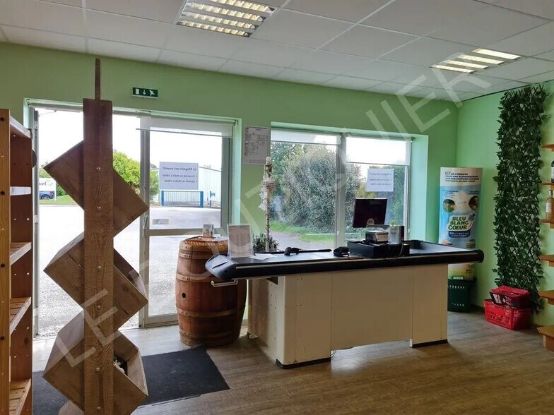 Local commercial dans Châteaulin à vendre - Photo de l’immeuble – Image 2 sur 9
