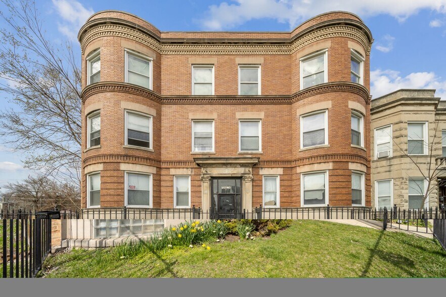 7252 S Yale Ave, Chicago, IL à vendre - Photo de l’immeuble – Image 1 sur 11