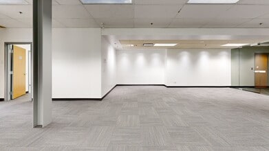13353 Commerce Pky, Richmond, BC à louer Numérisation 3D Matterport– Image 1 sur 8