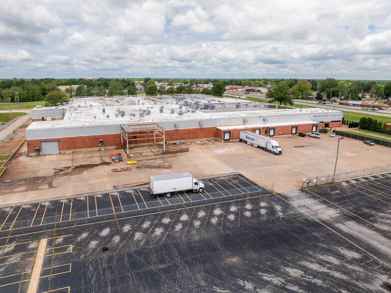 650 Hwy 412 W, Siloam Springs, AR à louer - Photo de l’immeuble – Image 2 sur 12