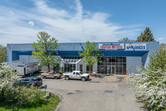 Plus de détails pour 3115-3125 Lake Eastbrook Blvd SE, Grand Rapids, MI - Industriel/Logistique à louer