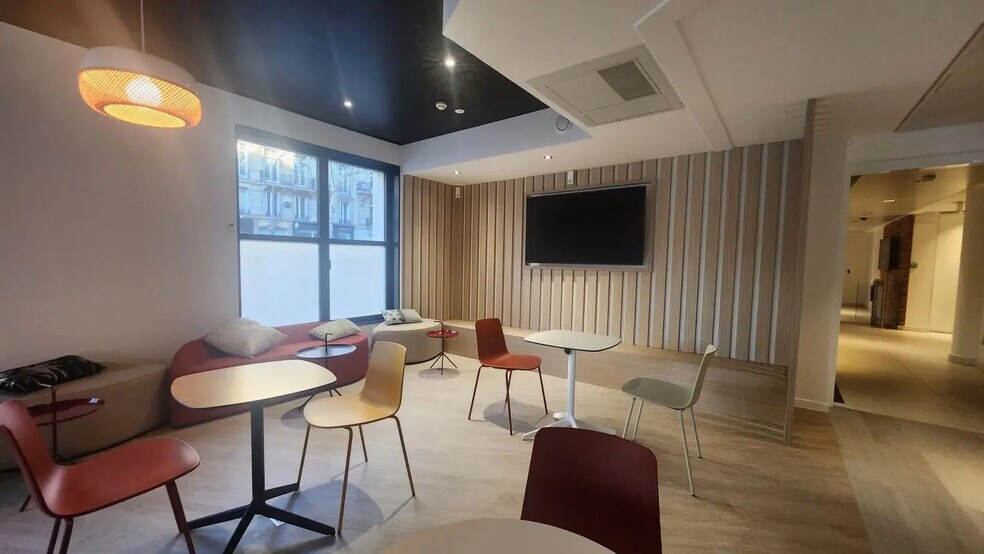 Bureau dans Paris à louer - Photo de l’immeuble – Image 3 sur 9
