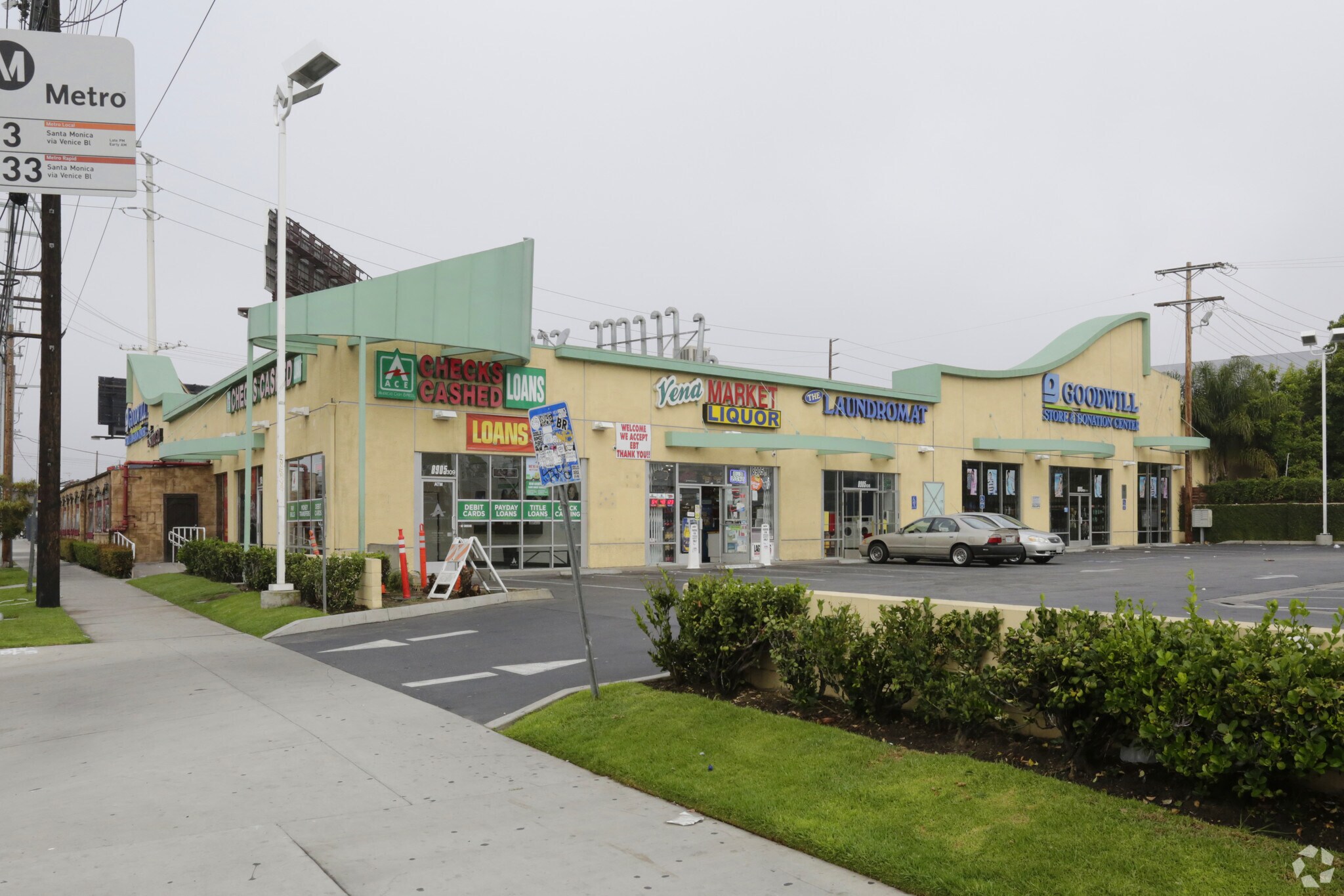 8905 Venice Blvd, Los Angeles, CA à louer Photo principale– Image 1 sur 7