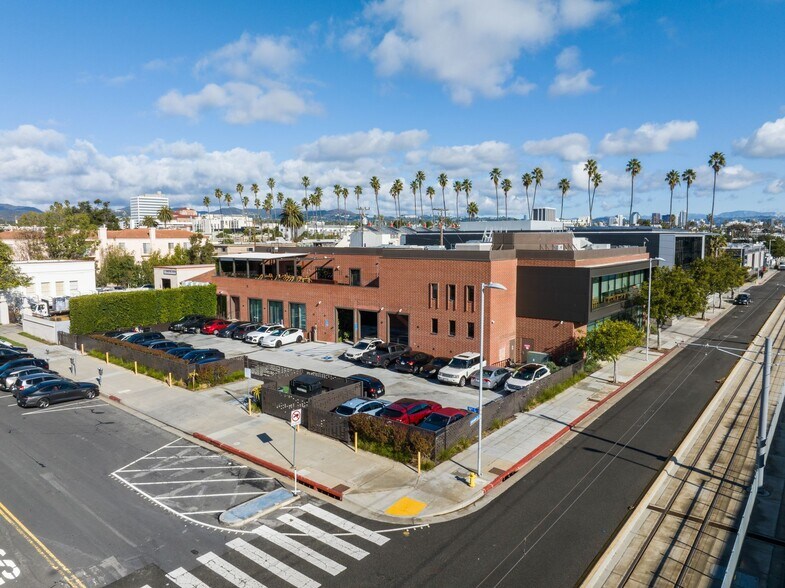 1205 Colorado Ave, Santa Monica, CA à vendre - Photo de l’immeuble – Image 3 sur 6