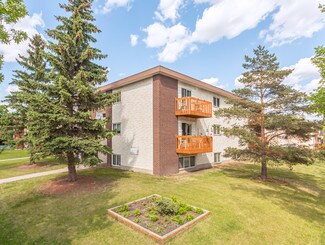 Plus de détails pour 11907 104 St NW, Edmonton, AB - Logement à vendre