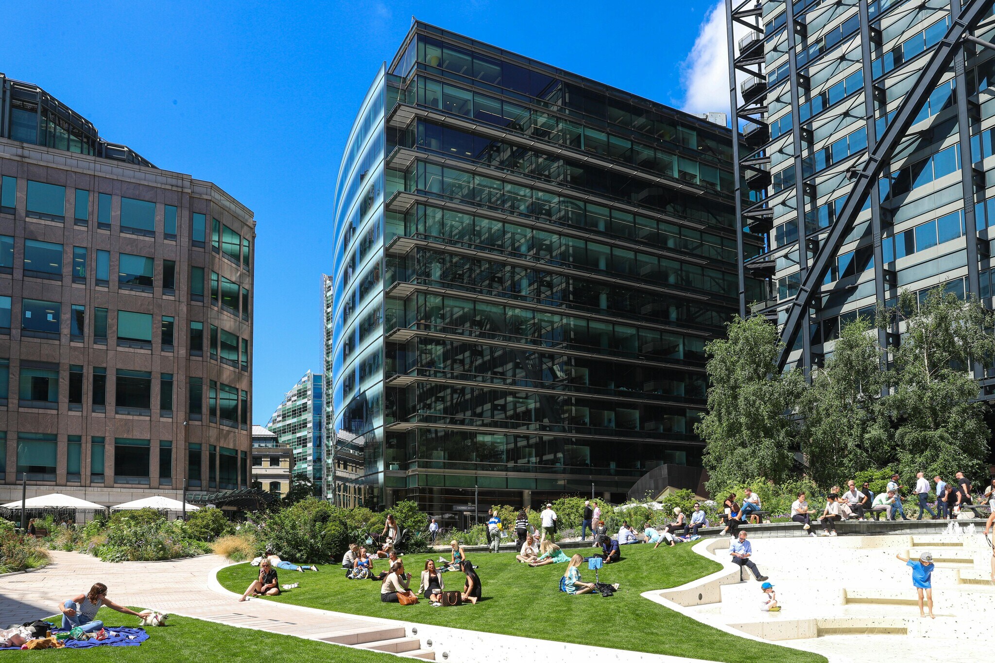 10 Exchange Sq, Londres à louer Photo de l’immeuble– Image 1 sur 15