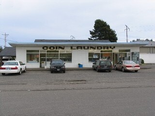 320 N 14th St, Reedsport, OR à vendre - Photo de l’immeuble – Image 1 sur 5