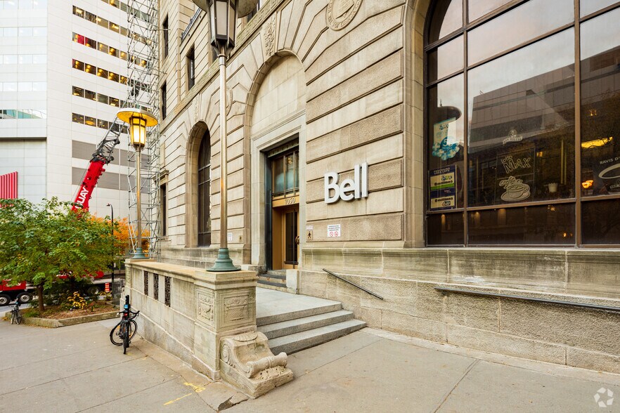 1050 Côte du Beaver Hall, Montréal, QC à louer - Photo de l’immeuble – Image 3 sur 19