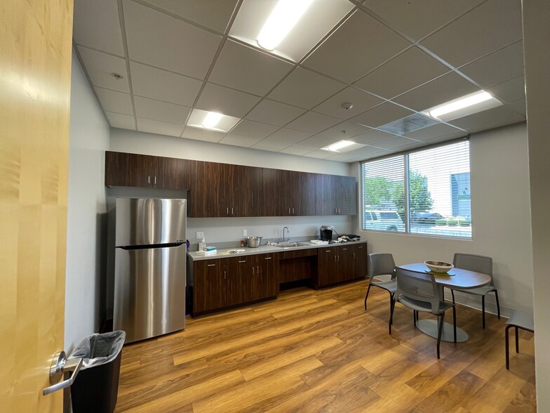 2174 W Grove Pky, Pleasant Grove, UT à louer - Photo intérieure – Image 3 sur 21