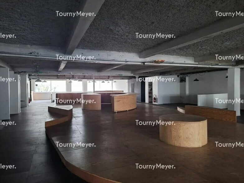 36 Cours Maréchal Juin, Bordeaux à louer - Photo de l’immeuble – Image 3 sur 9