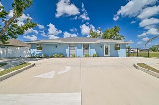 Plus de détails pour 2826 Santa Barbara Blvd, Cape Coral, FL - Local commercial à vendre