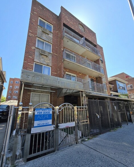 3745 75th St, Flushing, NY à louer - Photo principale – Image 1 sur 10