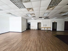 224-228 Gadsden Hwy, Birmingham, AL à louer Photo intérieure– Image 2 sur 2