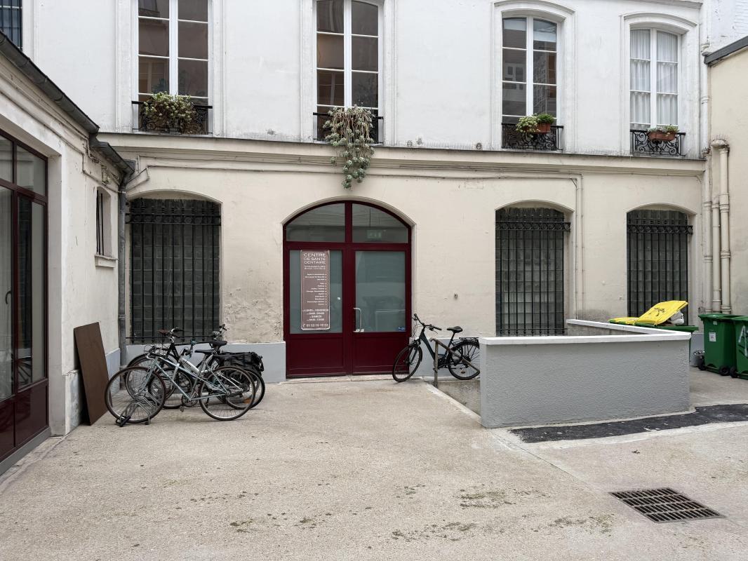 Bureaux/Médical dans Paris à louer Photo de l’immeuble– Image 1 sur 17