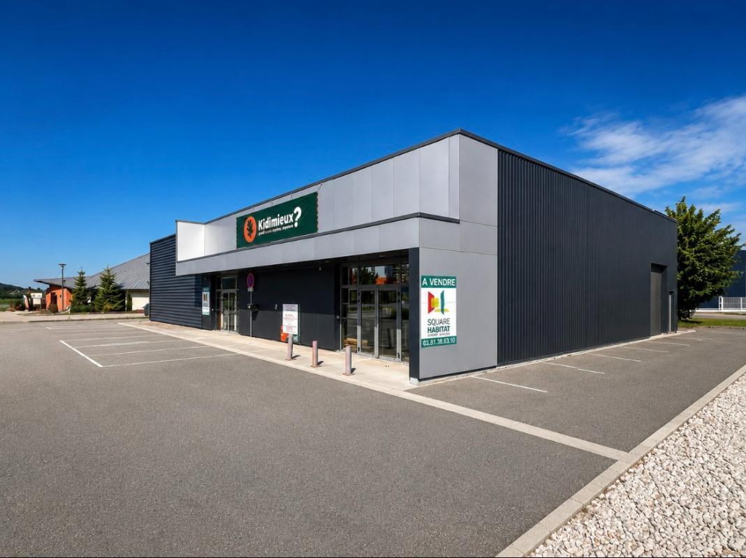 Local d'activités dans Pontarlier à vendre Photo de l’immeuble– Image 1 sur 4