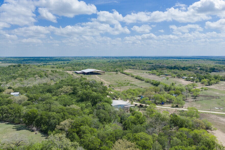 8519 State Park Rd, Lockhart, TX à vendre - Photo de l’immeuble – Image 3 sur 64