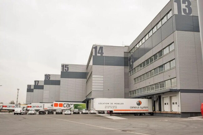 Plus de détails pour Bureau, Industriel/Logistique à louer