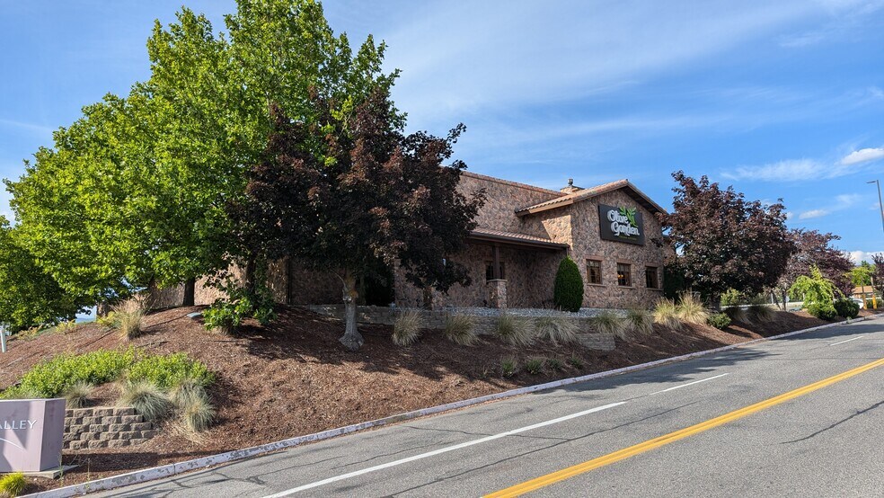 615 Valley Mall Pky, East Wenatchee, WA à vendre - Photo de l’immeuble – Image 3 sur 7