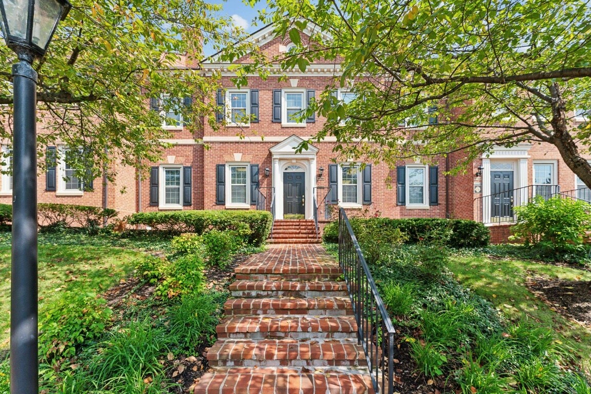 10470-10476 Armstrong St, Fairfax, VA à vendre Photo de l’immeuble– Image 1 sur 22
