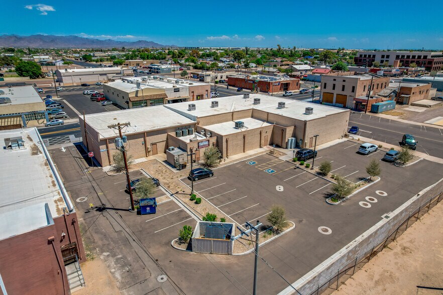 343 E Monroe Ave, Buckeye, AZ à louer - Photo de l’immeuble – Image 2 sur 6