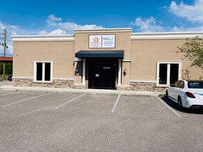 31201 US Highway 19 N, Palm Harbor, FL à louer Photo de l’immeuble– Image 2 sur 10