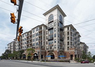 Plus de détails pour 2118 Clark Ave, Raleigh, NC - Local commercial à louer