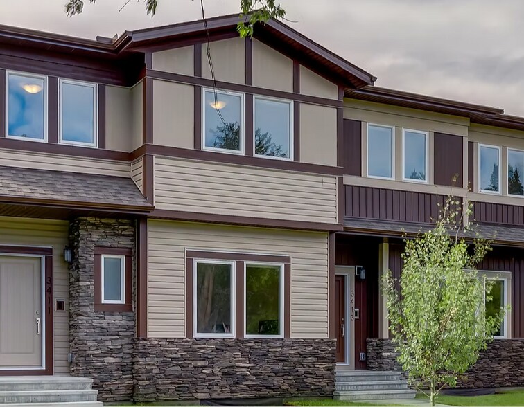 3413 Cascade Rd NW, Calgary, AB à vendre - Photo principale – Image 1 sur 1