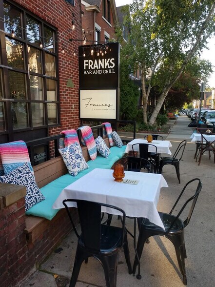 728 Copeland St, Pittsburgh, PA à vendre - Photo de l’immeuble – Image 2 sur 19