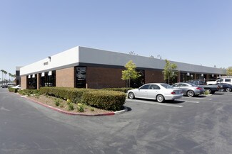 Plus de détails pour 18025 Sky Park Cir, Irvine, CA - Local d'activités à louer