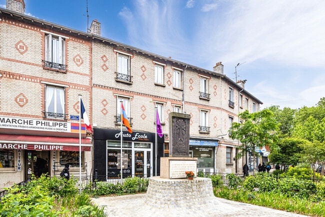 Plus de détails pour 29 Bis Rue Etienne Dolet, Alfortville - Local commercial à louer