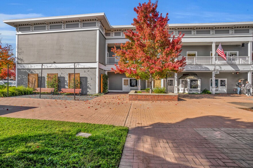 321 Hartz Ave, Danville, CA à louer - Photo de l’immeuble – Image 3 sur 42