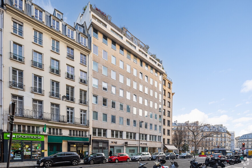 20 Rue Croix Des Petits Champs, Paris à vendre - Photo principale – Image 1 sur 11