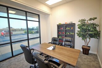 US Hwy 30, Columbia City, IN à louer Photo intérieure– Image 1 sur 4