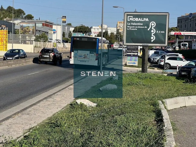 Plus de détails pour Local commercial à louer