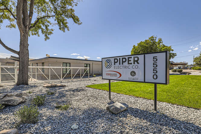 5550 W 60th Ave, Arvada, CO à vendre - Photo de l’immeuble – Image 3 sur 33